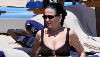 Katy Perry shows stunning figure in bikini with Orlando Bloom in Italy