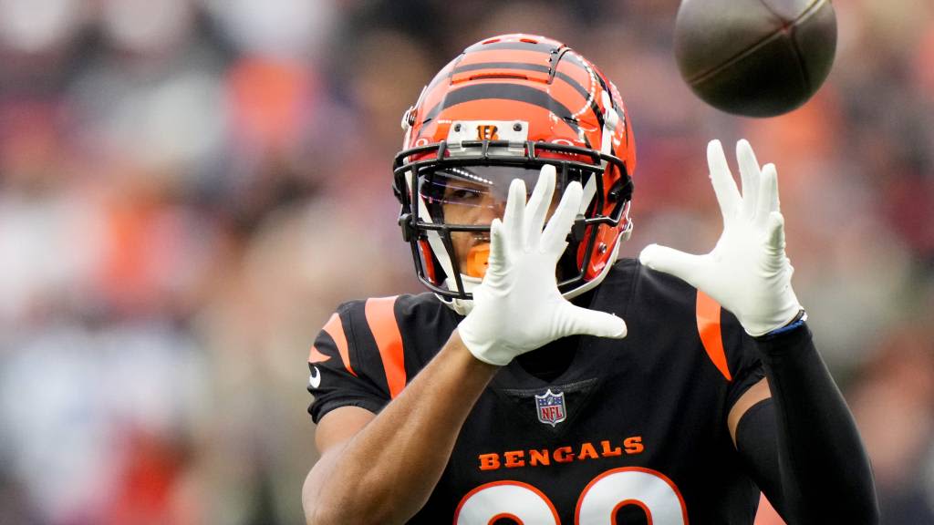 Colts' division rival Tennessee Titans add WR Tyler Boyd