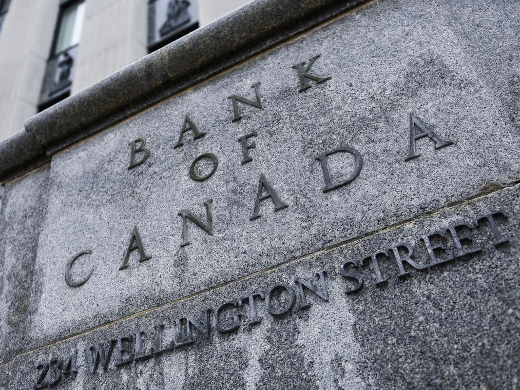 Bank of Canada says net loss narrowed to $934 million in first quarter