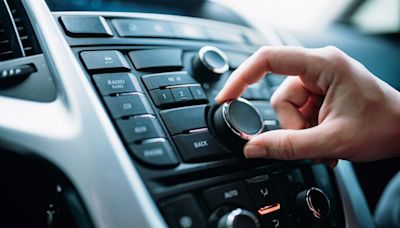 AM car radios debated in Congress, automakers want to phase out ‘century-old technology’ - WTOP News