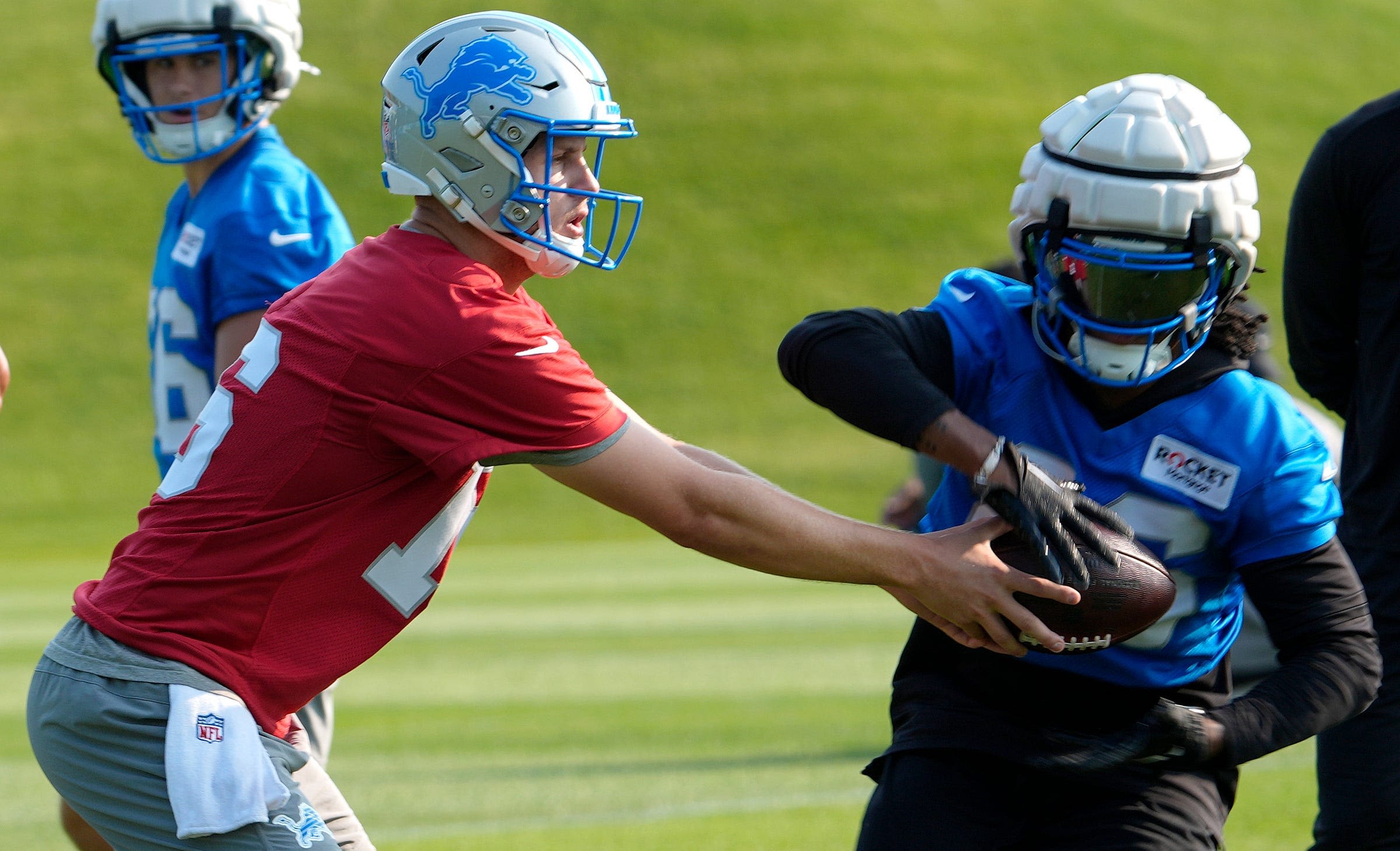 Lions training camp notebook: Evening time for the 1st time