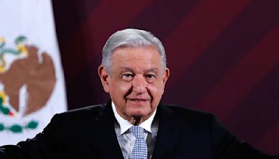 AMLO sufre como uno de sus héroes: "Una campaña de desprestigio que no se veía desde Madero"