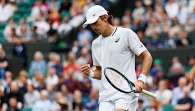 De Minaur slays his Wimbledon demon to reach QF