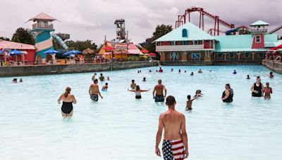 Looking for summer fun? Here are 5 waterparks to visit near Louisville