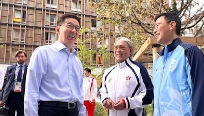 巴黎奧運｜韓正與楊潤雄選手村交流 齊願國家隊及港隊有好績