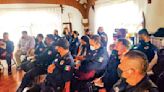 Capacitan a más de 200 policías de Oaxaca