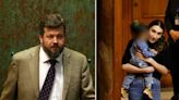 Conocida periodista lo trató de “cruel” y explotó: Johannes Kaiser sale a defender la expulsión de pequeña niña en el Congreso