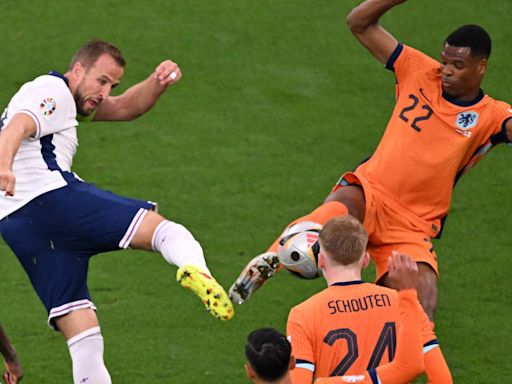 Ex-England stars believe that Three Lions were lucky to get penalty vs Holland