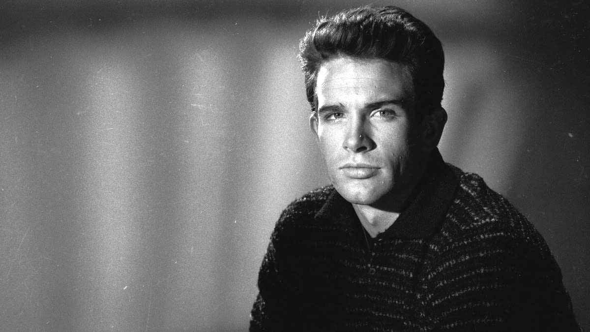 Warren Beatty Is a Master of All Things Film — Check Out These 10 Retro Photos