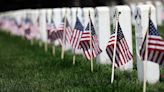 Hundreds honor the fallen at Memorial Day event at Springfield National Cemetery