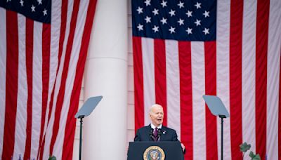 With Surprise Reversal, Biden Rewrites His Legacy and Makes a Play for History