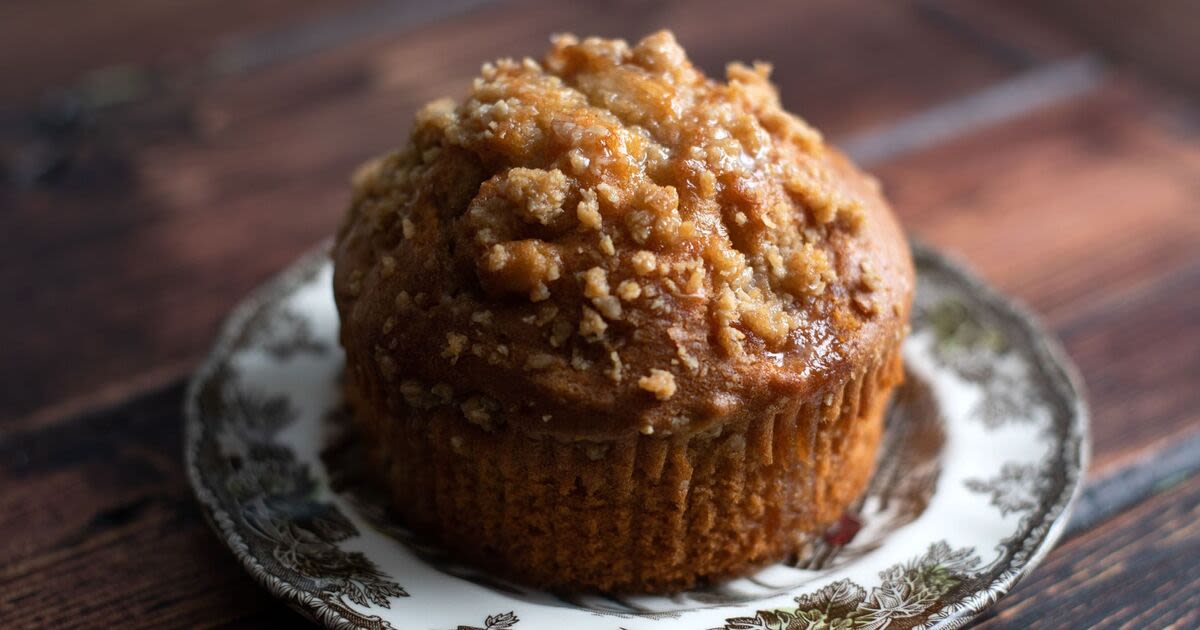 Nigella Lawson's fruity apple and cinnamon muffins recipe