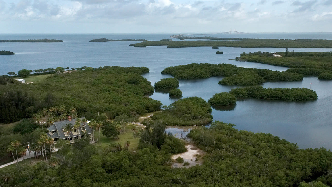 Will Manatee County and Florida still buy Rattlesnake Key land? The deal has an issue