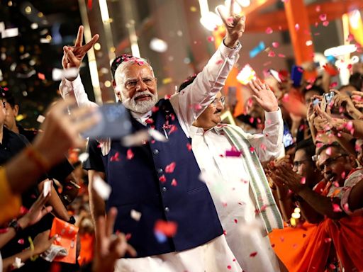 World leaders slow to congratulate Modi after unexpectedly close India election