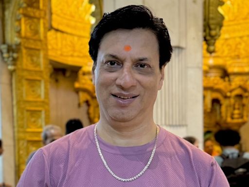 Madhur Bhandarkar Visits Siddhivinayak Temple In Mumbai: See Pics - News18