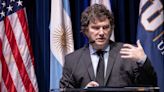 Javier Milei no volverá a viajar en aerolíneas comerciales por seguridad