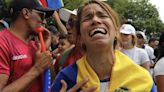 Decenas de venezolanos protestan en Miami por no poder votar en elecciones de su país | Teletica