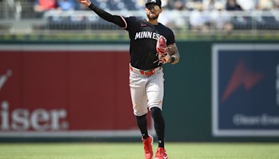 Carlos Correa homers, makes diving grab to lead Twins over Nationals 3-2