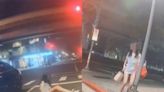 香港母女來台玩「北市路口被車撞飛」重摔 她怕到抱路燈狂尖叫