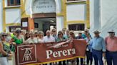 Viaje a Santander de su peña local para ver a Miguel Ángel Perera