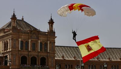Jura de bandera de personal civil en Sevilla