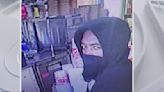 Armed robbery at Oakland 7-Eleven