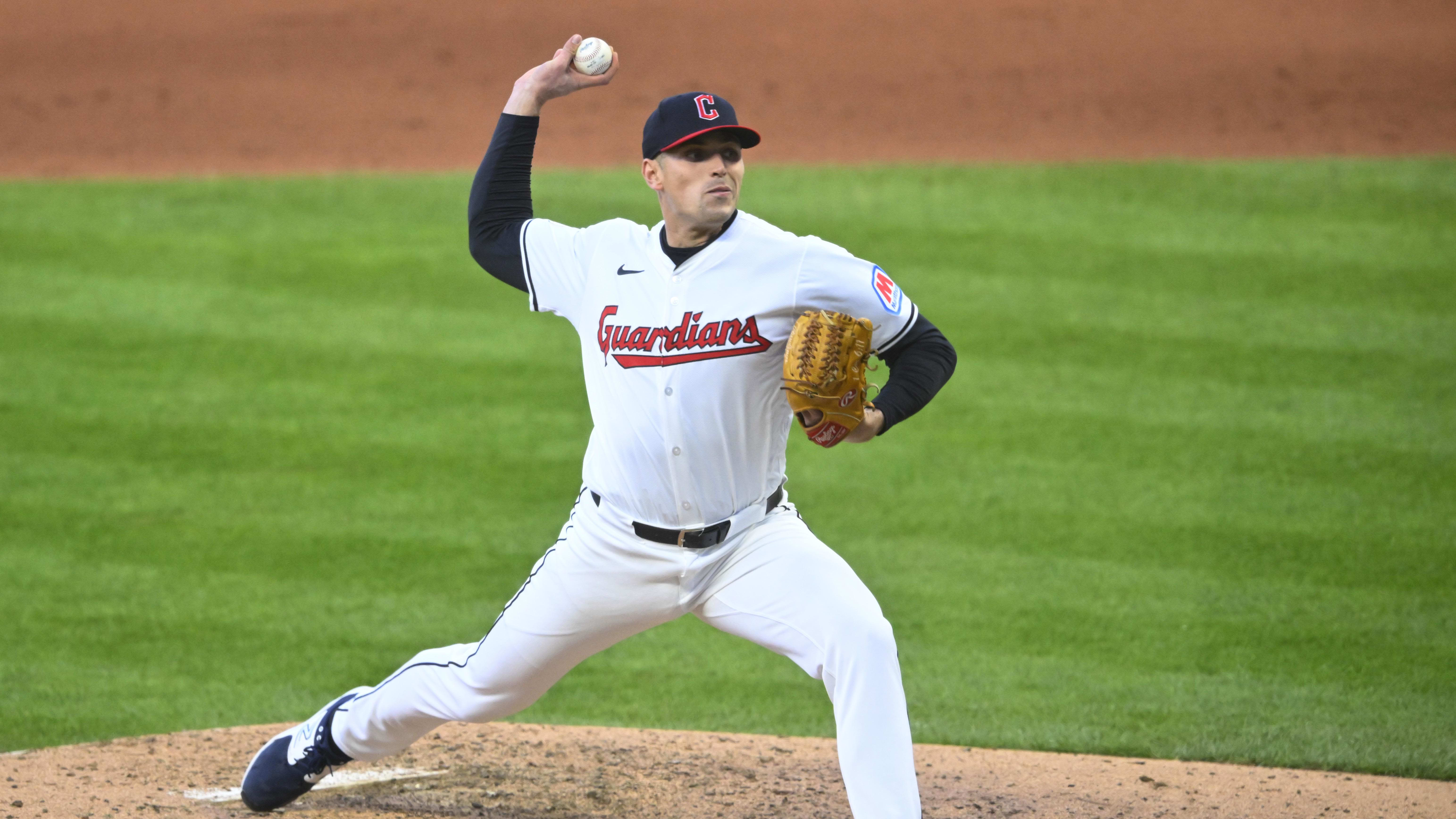 Guardians Reliever Describes Cleveland’s Clubhouse Chemistry