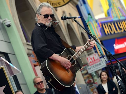 Country star, actor Kris Kristofferson dead at 88