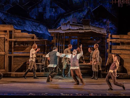 Photos: FIDDLER ON THE ROOF at The Muny