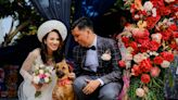 Los ‘perrijos’ son padrinos de boda y hasta van a la luna de miel, en la nueva tendencia en Estados Unidos