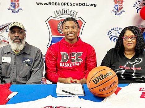 Bob Hope’s Harold Carey Jr. makes college decision official - Port Arthur News