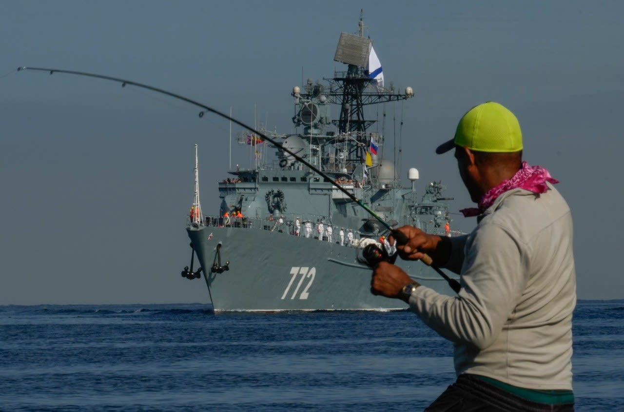 In a show of growing ties, Russian warships make a new visit to Cuban waters