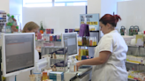 Las farmacias alertan de la falta de trabajadores para este verano