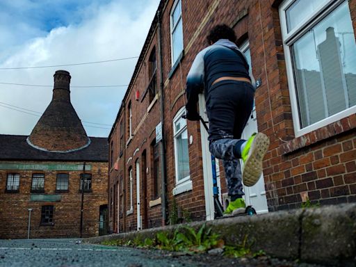 Labour need to remove two-child benefit cap immediately amid ‘unacceptable’ levels of poverty, MPs say