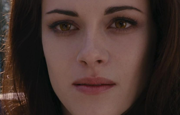 Kristen Stewart Is Making Another Vampire Movie, And As A Twilight Stan I'm So In