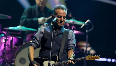 Bruce Springsteen breaks silence after health concerns postponed concerts