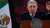 López Obrador está escribiendo reporte sobre Ayotzinapa; lo entregará a padres de normalistas