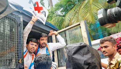 Mumbai: NSUI storm wrong NTA office in NEET exam fury