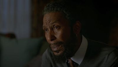 ‘He Was Suffering’: This Is Us’ Mandy Moore Gets Candid About Ron Cephas Jones’ Struggles On Set Before His Death