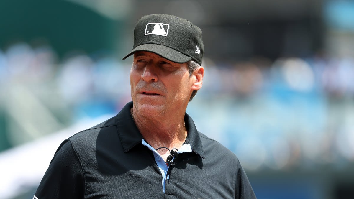 Polarizing MLB umpire Angel Hernandez reportedly will retire