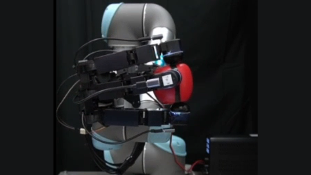 University makes robotic hand 'breakthrough'