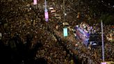 Mumbai: Fans Wait Hours At Wankhede Stadium To Greet Team India