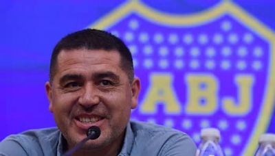 VIRAL | Inesperado: Riquelme hizo cantar a Juan Simón tras la victoria de Boca ante River