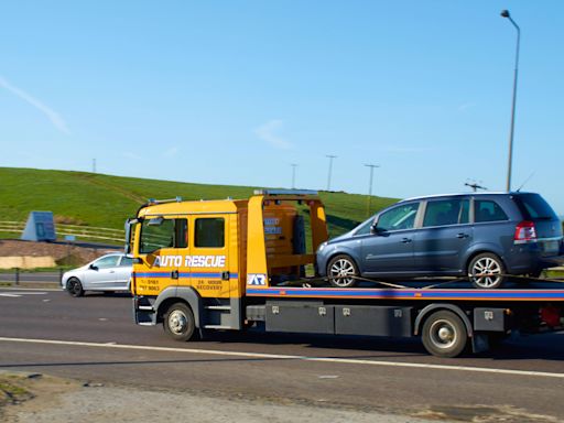 Ageing cars blamed on rise in breakdowns