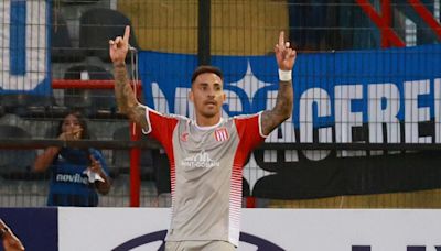 Colo Colo golpea el mercado: el Cacique anuncia el fichaje del goleador Javier Correa - La Tercera