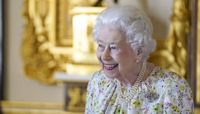 La reina Isabel II sufría cáncer de huesos y sabía que moriría, según afirma Boris Johnson en sus memorias