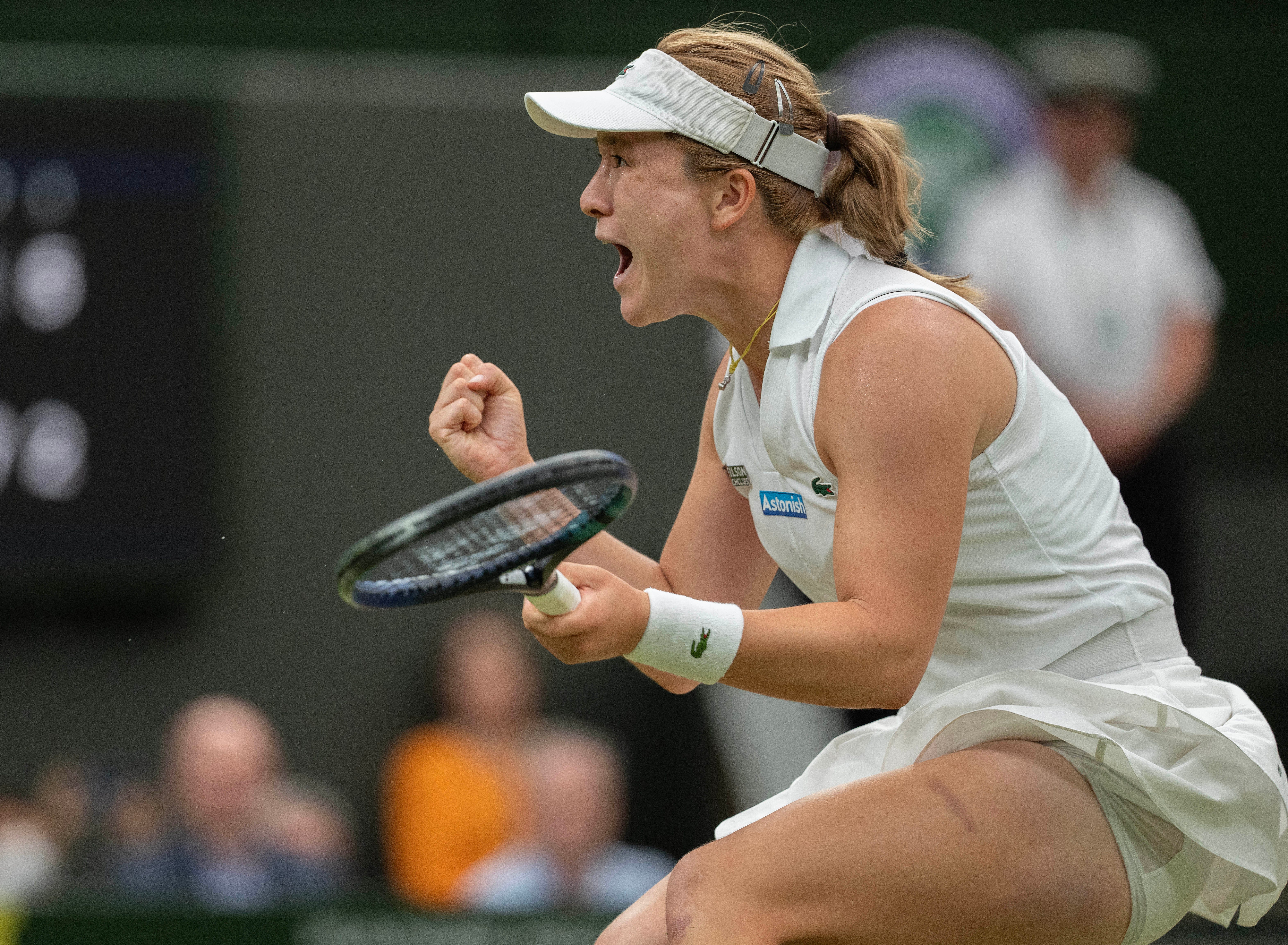 Texas ex Lulu Sun is rising in women's tennis with her historic Wimbledon run | Golden