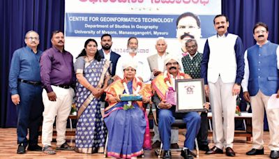 Former Mysore Varsity faculty Prof. Ramu felicitated - Star of Mysore