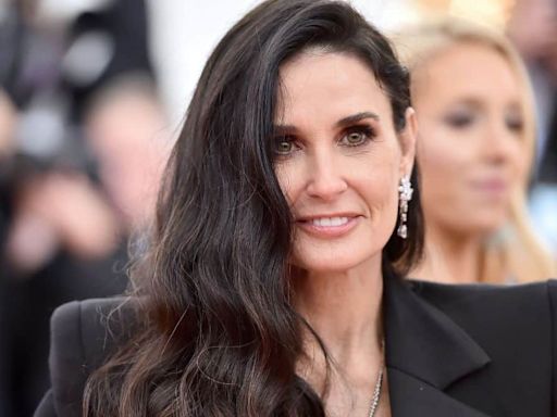 Demi Moore recalls cycling 60 miles daily to lose weight after second pregnancy: 'Crazy, ridiculous'