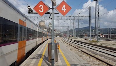 Paralizados todos los trenes en Cataluña: un robo de cobre afecta a la circulación en todas las líneas de Rodalies